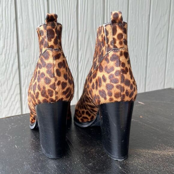 Marc Fisher LTD Calf Hair Leopard Print Heeled Ankle Boots 9M - Picture 2 of 11